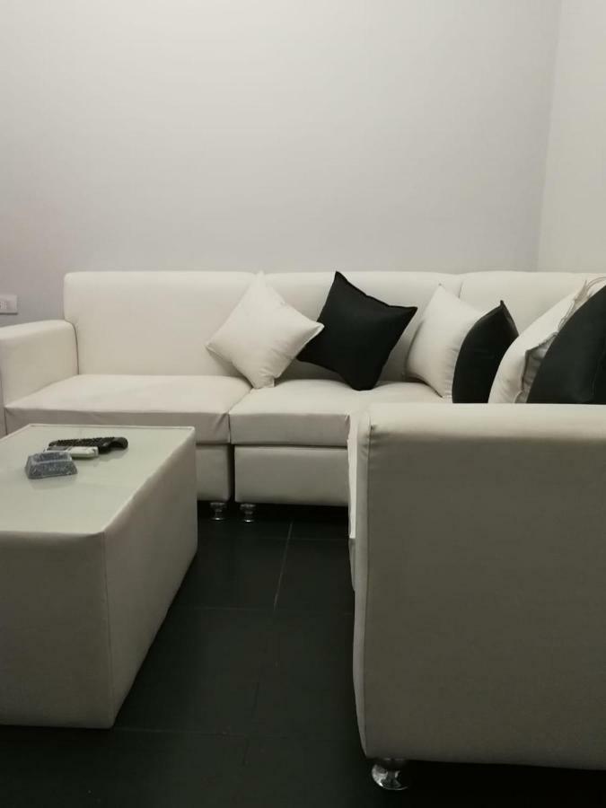 Lovely Apartment With Side Sea View Located In The Heart Of The Alexandria Exterior photo