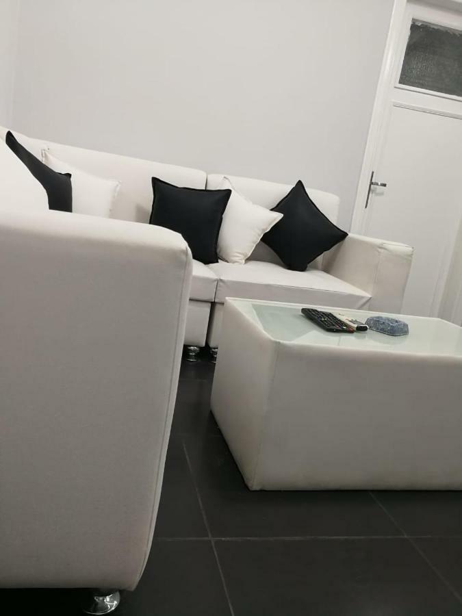 Lovely Apartment With Side Sea View Located In The Heart Of The Alexandria Exterior photo