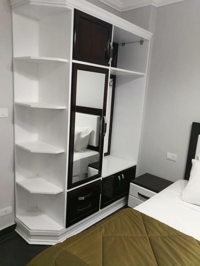 Lovely Apartment With Side Sea View Located In The Heart Of The Alexandria Exterior photo
