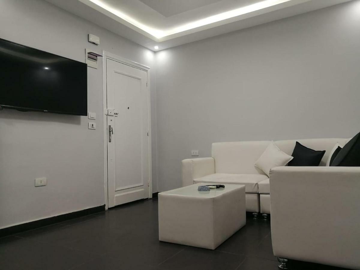 Lovely Apartment With Side Sea View Located In The Heart Of The Alexandria Exterior photo
